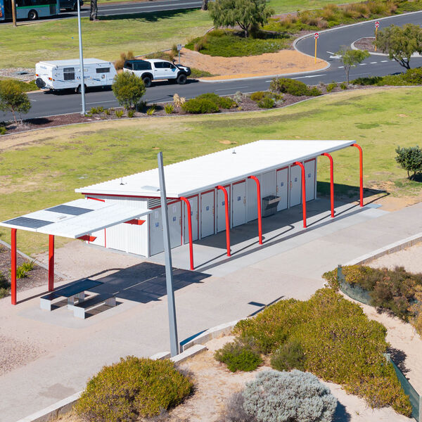 Koombana Bay exterior detail