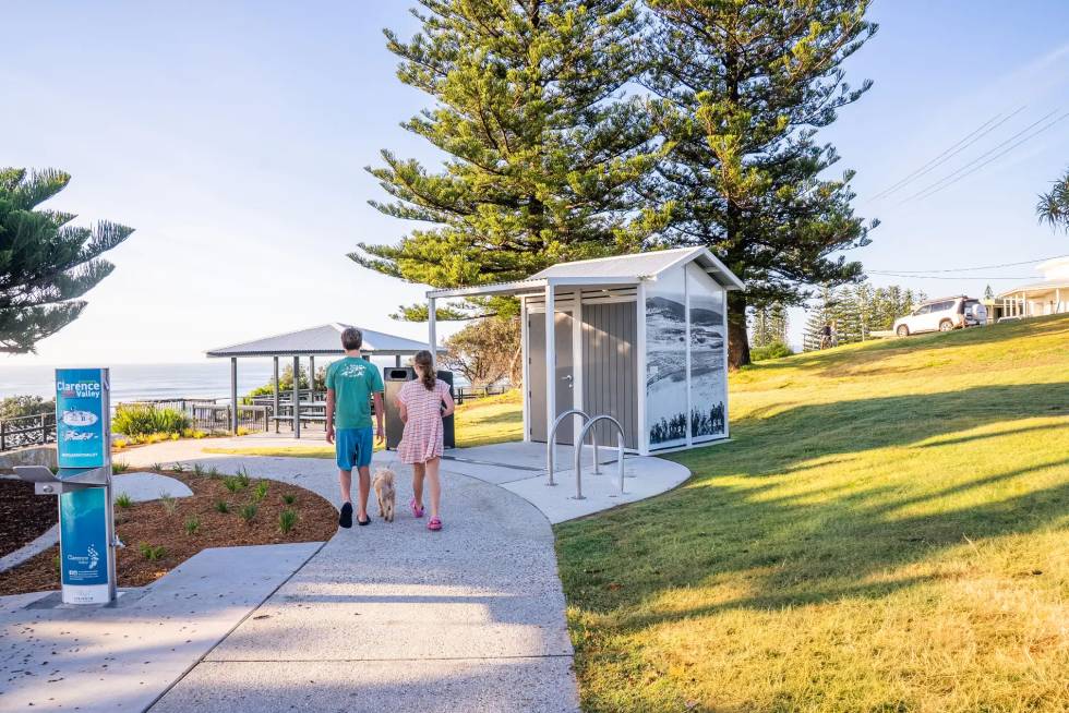 Coastal Toilet Building, William Ager Park Yamba
