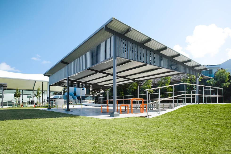 Mentone Grammar | School Toilet Building & Shelters