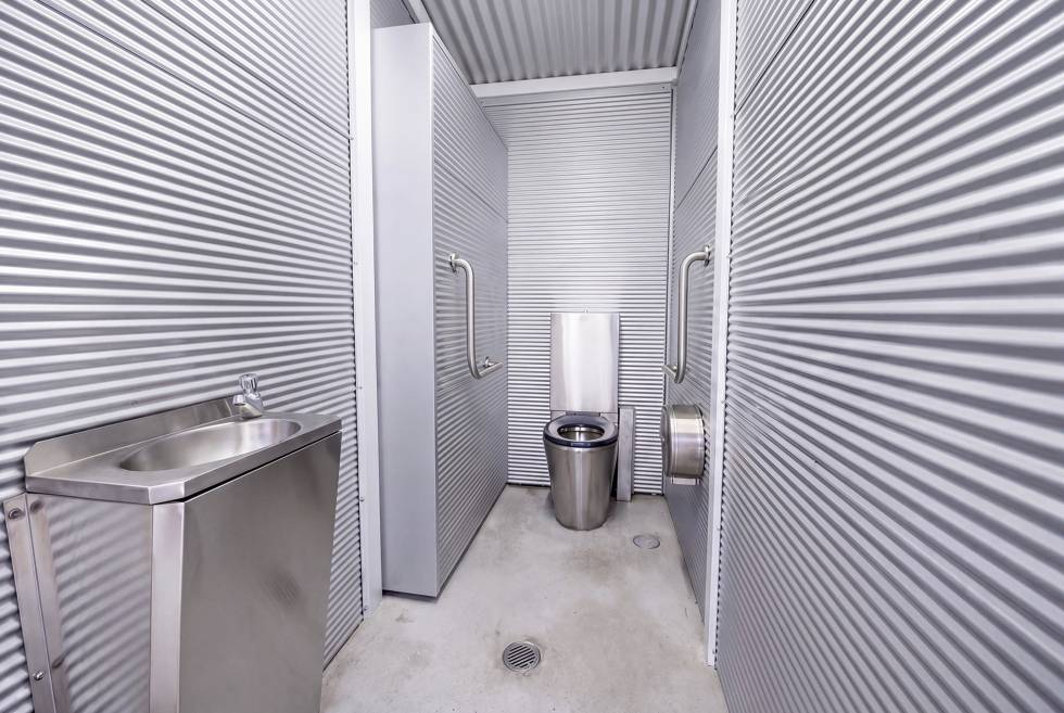 Laurie Ferguson Water Playground | Custom Public Toilet & Change Room Building