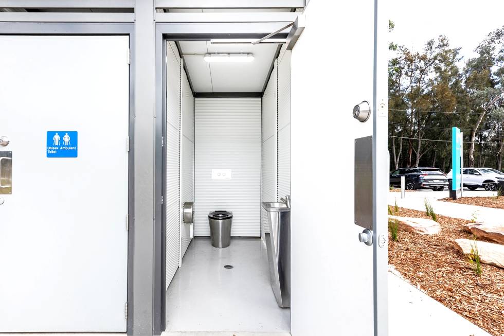 Deepwater Park Pump Track | Flood Resilient Custom Public Toilet Building | Modus Australia