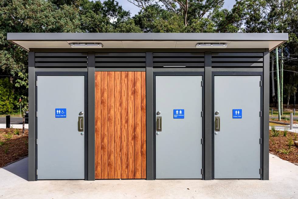 Deepwater Park Pump Track | Flood Resilient Custom Public Toilet Building | Modus Australia