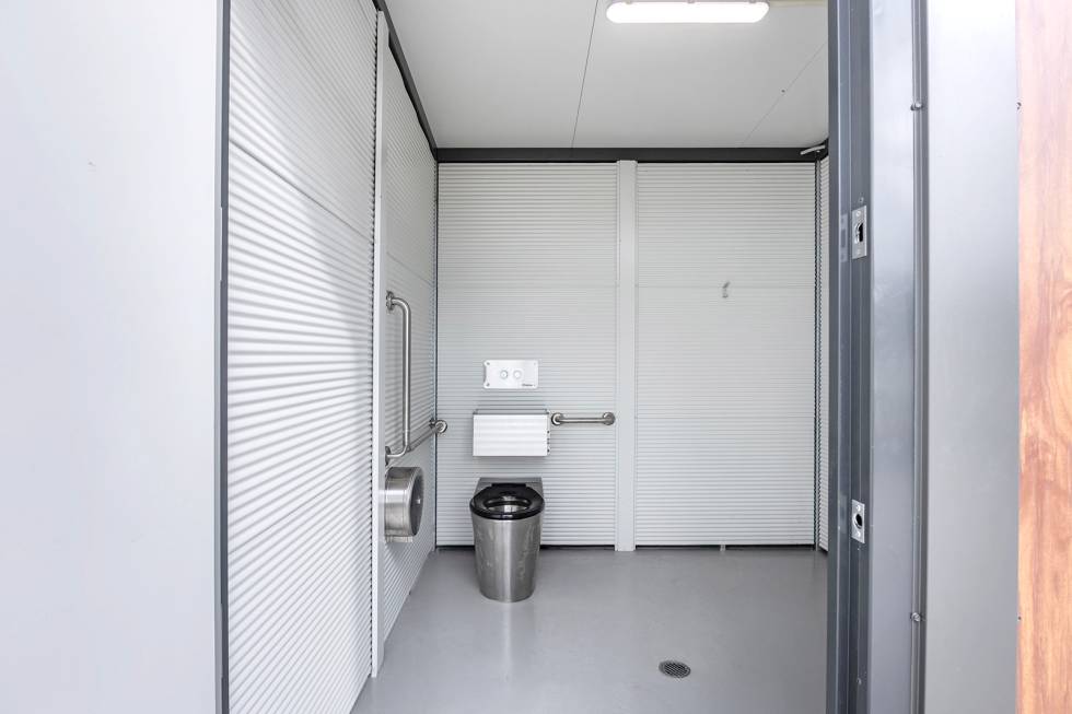 Deepwater Park Pump Track | Flood Resilient Custom Public Toilet Building | Modus Australia