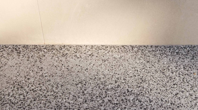 Non-porous materials for fast recovery after flooding