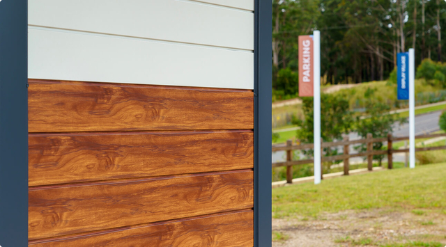 Wood-look LoCAl aluminium over timber