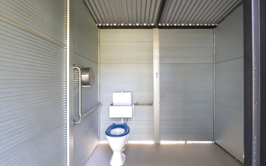 Toilet Building for Murrays Beach