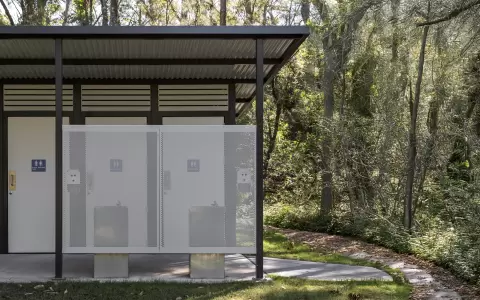 Toilet Building for Murrays Beach