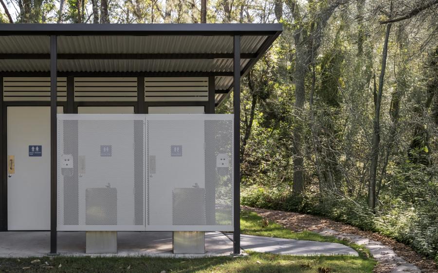 Toilet Building for Murrays Beach
