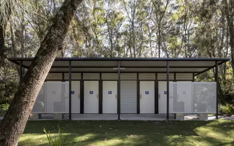 Toilet Building for Murrays Beach