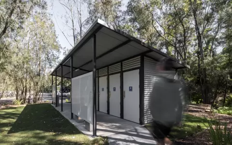 Toilet Building for Murrays Beach