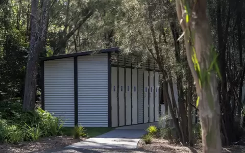 Toilet Building for Murrays Beach