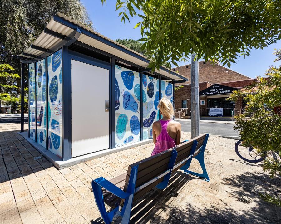 How do you watch public toilets to existing site design?