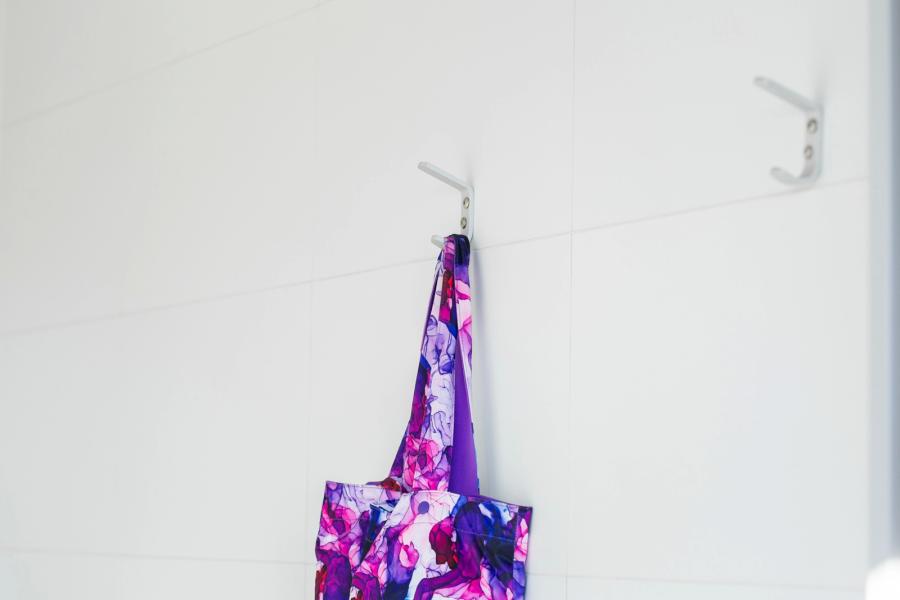 Why use tiles in toilet building interiors?